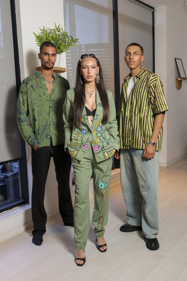 IMG_1114 SUIT YOURSELF IN ART